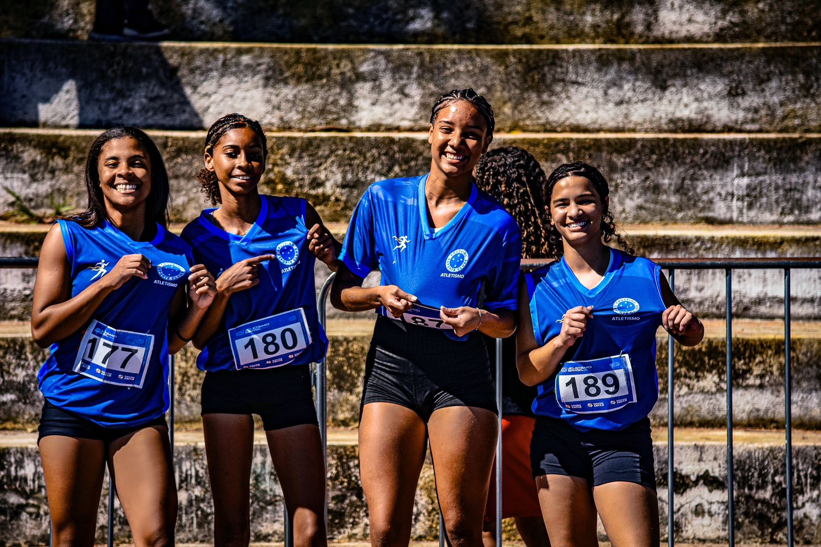 Jovens do Instituto Palestra Itália brilham no Campeonato Mineiro Sub-18 de Atletismo .